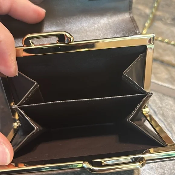 Burberry Bifold Kisslock Compact Wallet - EUC - Picture 10 of 14